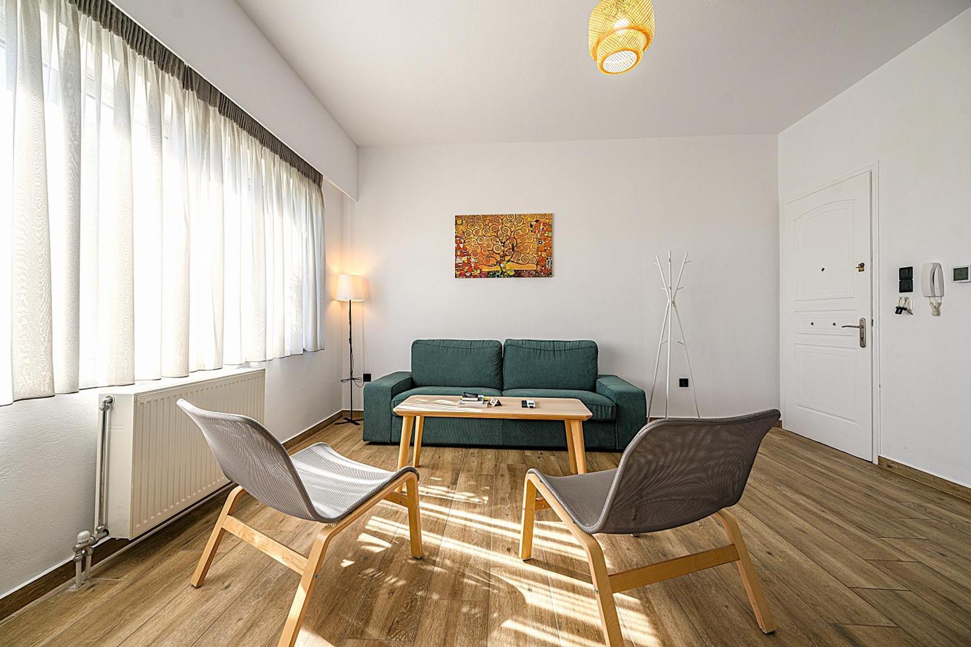 Alexander Airport Appartement Spáta